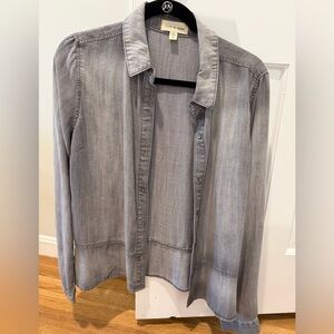 Cloth & Stone chambray button up